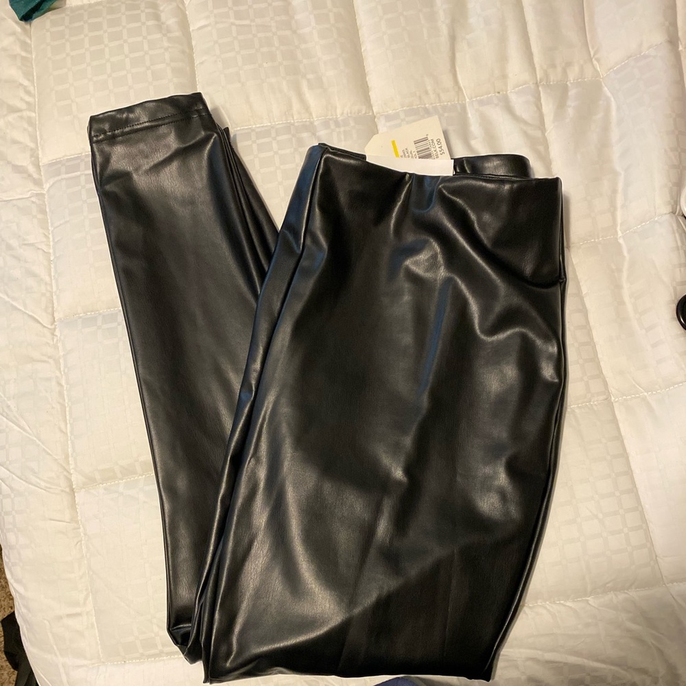 Wonderly Faux Leather Leggings Size 2X